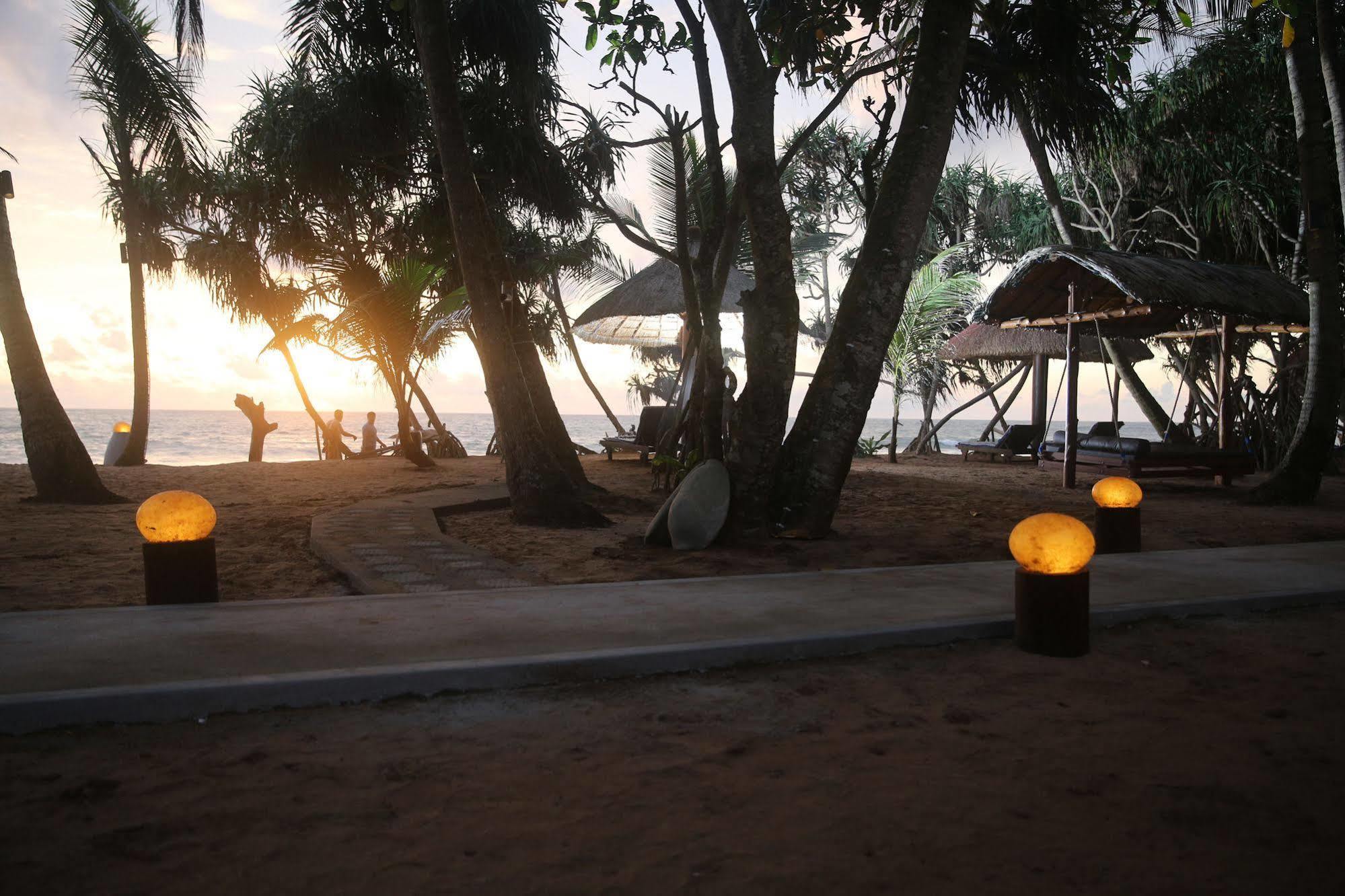 Thejan Beach Cabanas Bentota Luaran gambar