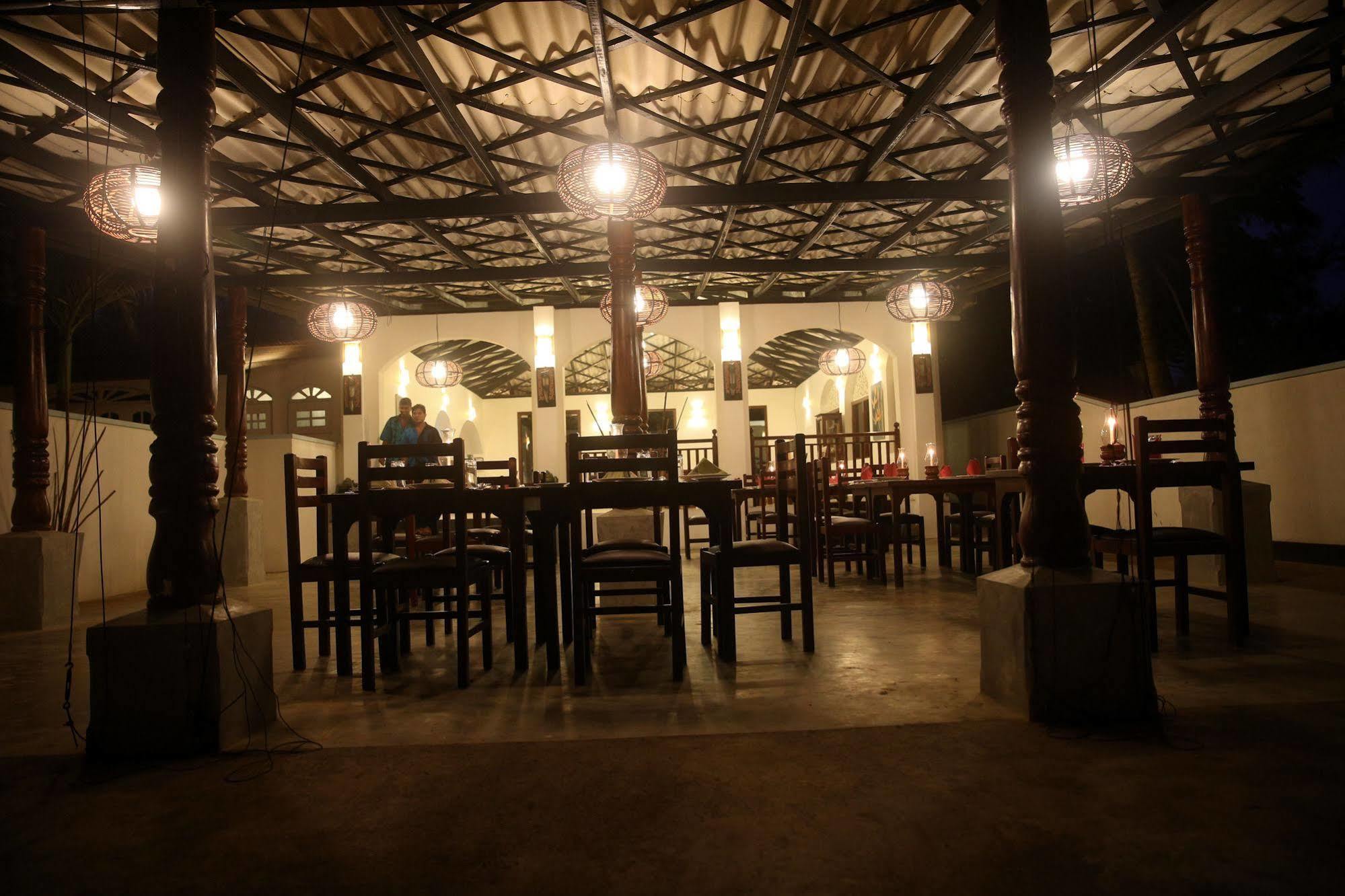Thejan Beach Cabanas Bentota Luaran gambar