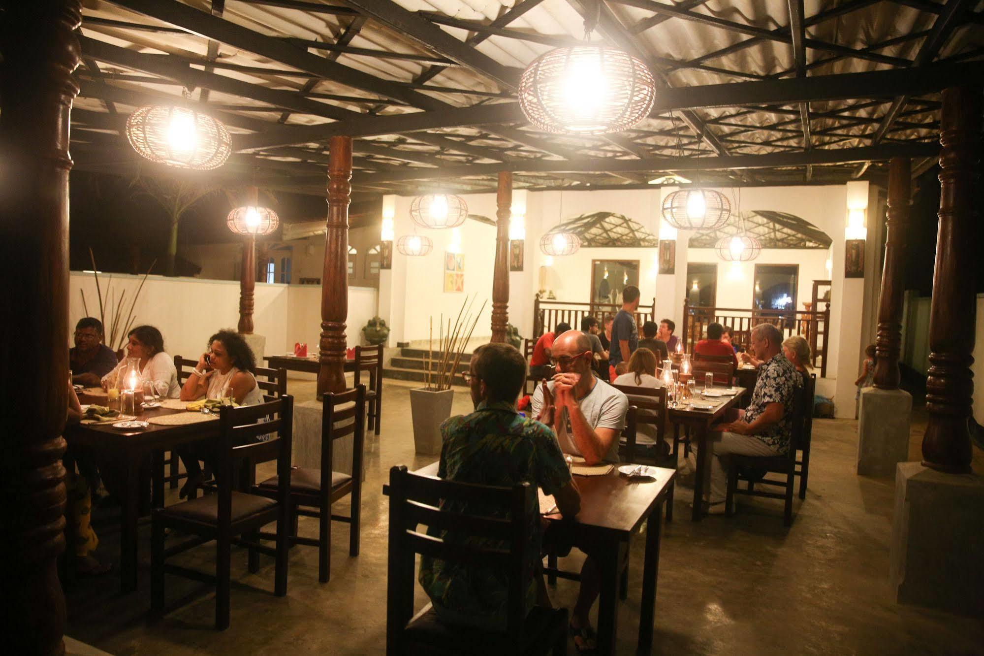 Thejan Beach Cabanas Bentota Luaran gambar