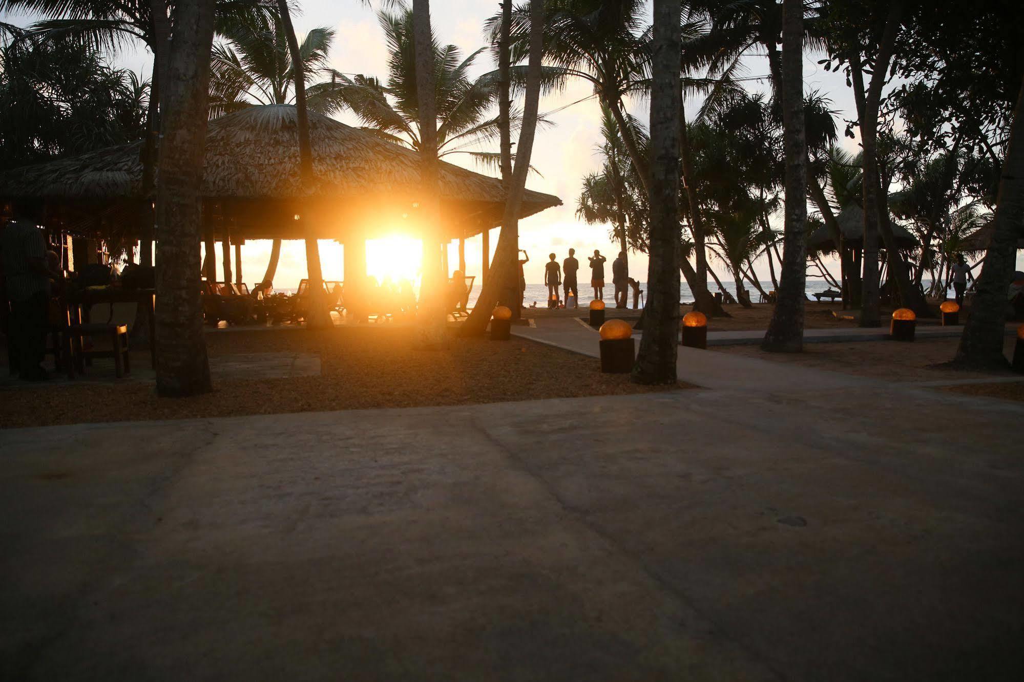 Thejan Beach Cabanas Bentota Luaran gambar