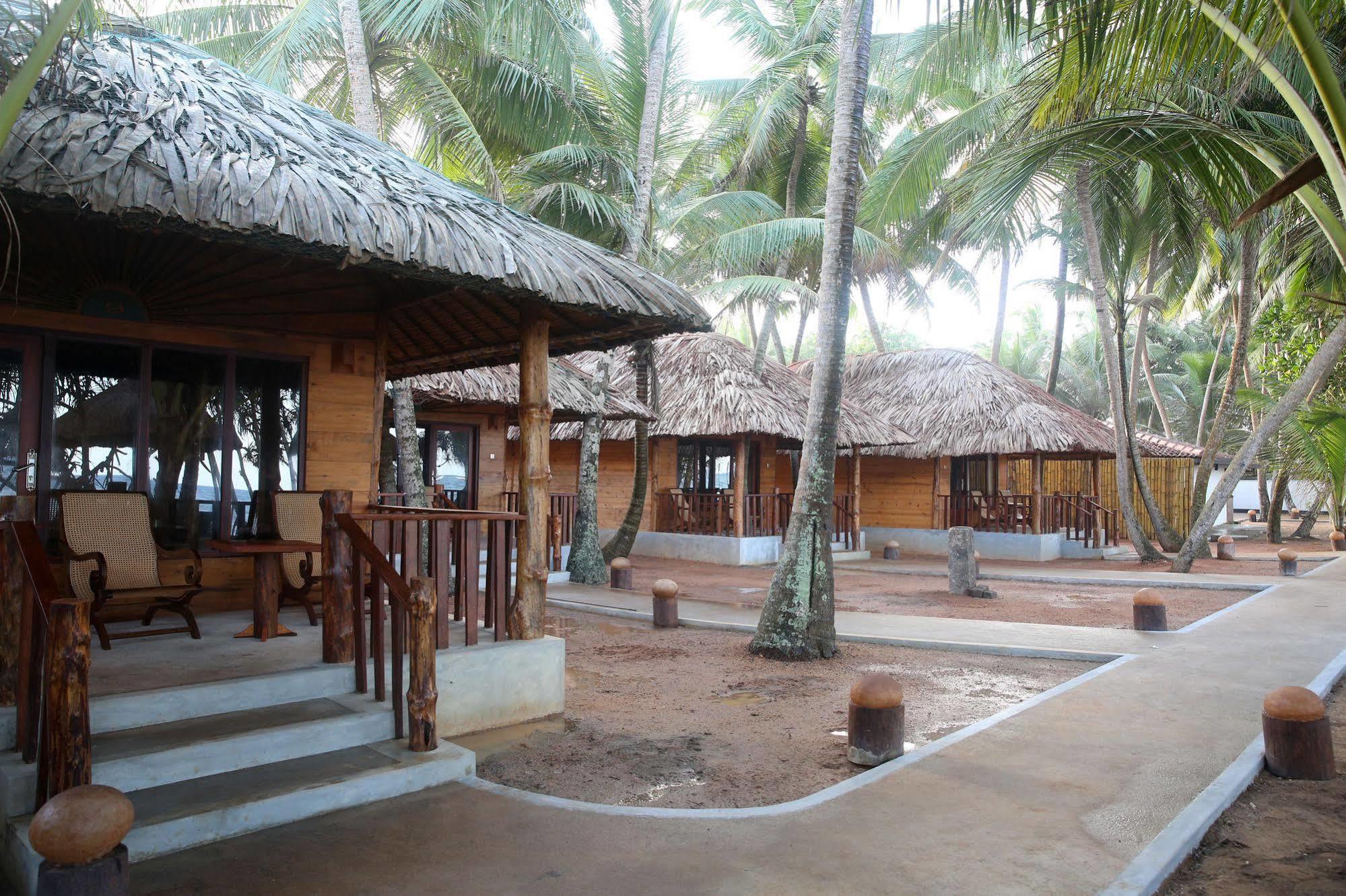 Thejan Beach Cabanas Bentota Luaran gambar